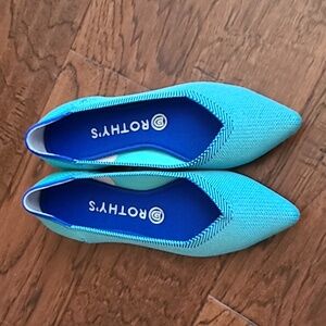 Rothy's Aquamarine points 8